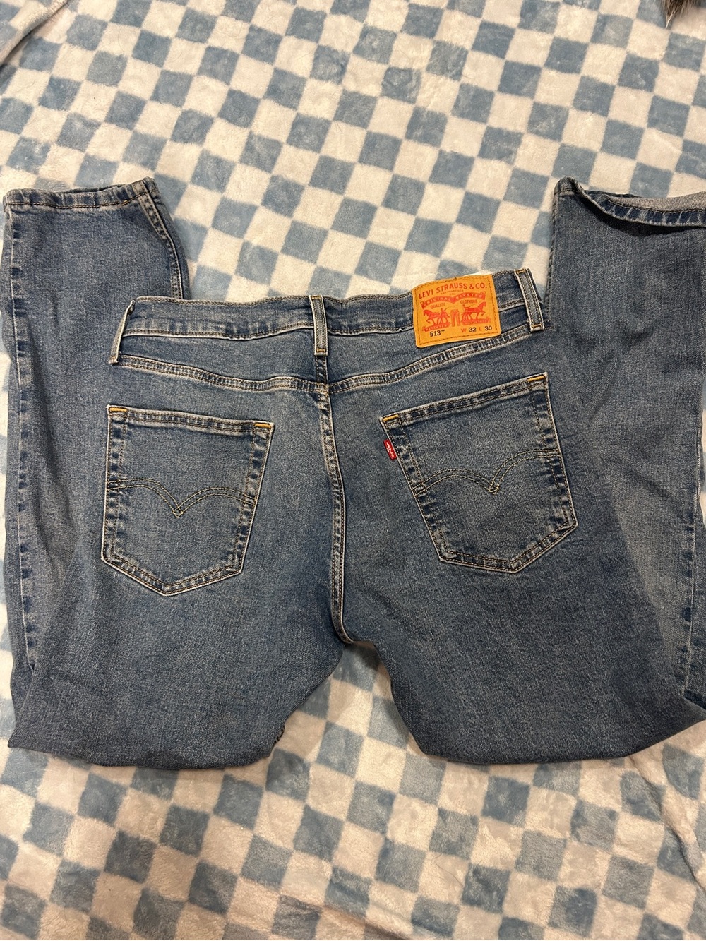 Levi's Men's Medium Blue Relaxed Fit 513 Denim Jeans